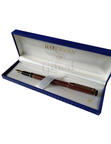 Escribe con estilo con la pluma estilográfica Waterman Centurión en laca marrón.